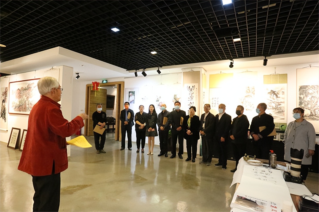 酸甜苦辣寻常事艺海探珠不作翁高永祥书画展亮相民间工艺博物馆