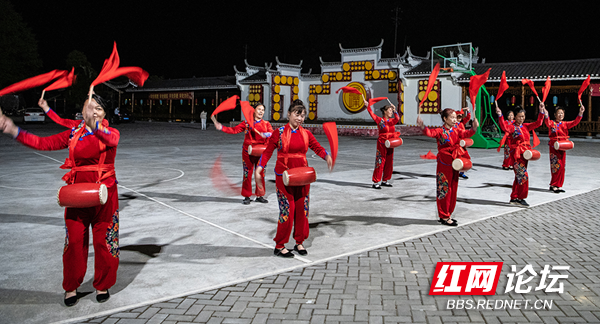 “云上雪峰”成网红,“四好农村路”串联起幸福的新生活休闲区蓝鸢梦想 - Www.slyday.coM “云上雪峰”成网红,“四好农村路”串联起幸福的新生活休闲区蓝鸢梦想 - Www.slyday.coM