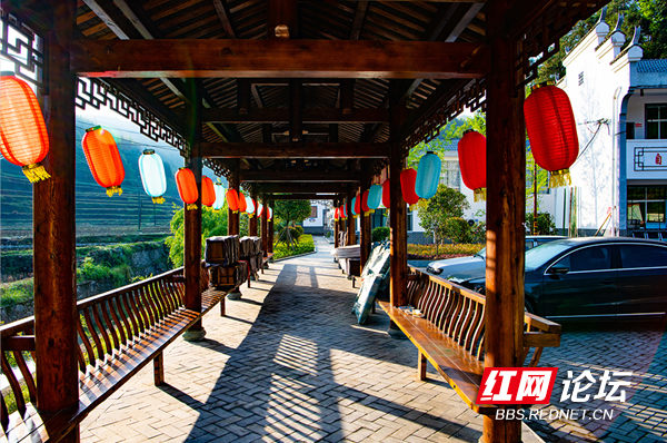 “云上雪峰”成网红,“四好农村路”串联起幸福的新生活休闲区蓝鸢梦想 - Www.slyday.coM “云上雪峰”成网红,“四好农村路”串联起幸福的新生活休闲区蓝鸢梦想 - Www.slyday.coM