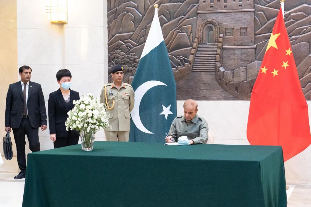 外交部回应:中国人的血不能白流休闲区蓝鸢梦想 - Www.slyday.coM 外交部回应:中国人的血不能白流休闲区蓝鸢梦想 - Www.slyday.coM