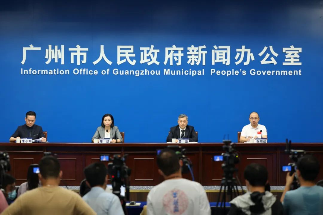 3例确诊均为同一机场员工,此地超1100个航班取消!休闲区蓝鸢梦想 - Www.slyday.coM 3例确诊均为同一机场员工,此地超1100个航班取消!休闲区蓝鸢梦想 - Www.slyday.coM