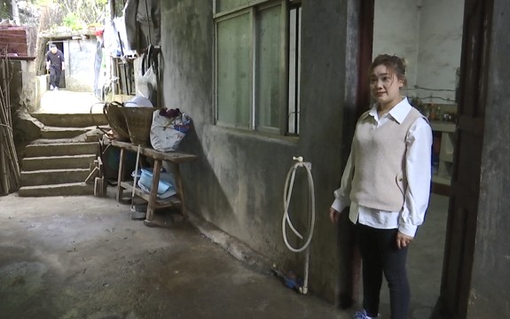 贵州这里“存不住”水,村民用水却一点也不难!记者发现原来是……休闲区蓝鸢梦想 - Www.slyday.coM 贵州这里“存不住”水,村民用水却一点也不难!记者发现原来是……休闲区蓝鸢梦想 - Www.slyday.coM