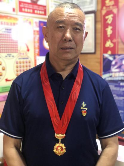 礼赞劳动者系列报道 我们的小长假 他们的劳动节·之三——向烟台福彩一线销售员致敬休闲区蓝鸢梦想 - Www.slyday.coM 礼赞劳动者系列报道 我们的小长假 他们的劳动节·之三——向烟台福彩一线销售员致敬休闲区蓝鸢梦想 - Www.slyday.coM