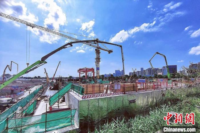 深圳前海综合交通枢纽首批地下空间封顶|交通枢纽|地块_新浪新闻
