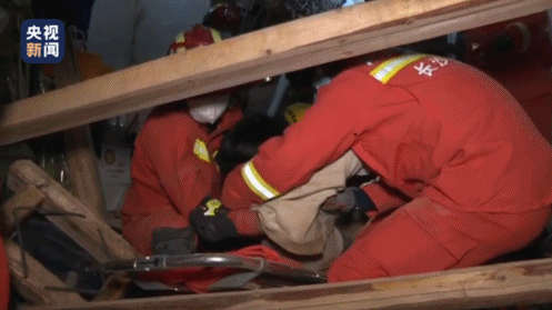 第6名被困人员被救出!湖南长沙居民自建房倒塌事故最新进展,9人被刑拘休闲区蓝鸢梦想 - Www.slyday.coM 第6名被困人员被救出!湖南长沙居民自建房倒塌事故最新进展,9人被刑拘休闲区蓝鸢梦想 - Www.slyday.coM