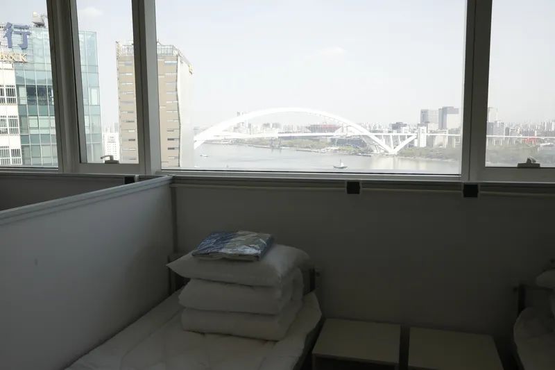 上海首个“帐篷式方舱”已有超2700人出院休闲区蓝鸢梦想 - Www.slyday.coM 上海首个“帐篷式方舱”已有超2700人出院休闲区蓝鸢梦想 - Www.slyday.coM