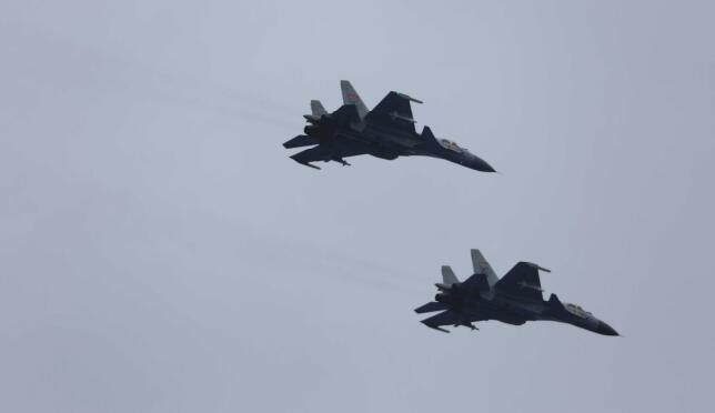 日防卫省:辽宁舰起降歼休闲区蓝鸢梦想 - Www.slyday.coM 日防卫省:辽宁舰起降歼休闲区蓝鸢梦想 - Www.slyday.coM