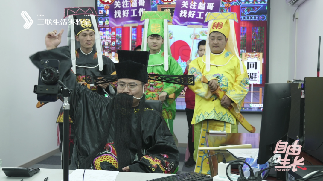 00后,两个孩子的爸爸:我在流水线打零工休闲区蓝鸢梦想 - Www.slyday.coM 00后,两个孩子的爸爸:我在流水线打零工休闲区蓝鸢梦想 - Www.slyday.coM