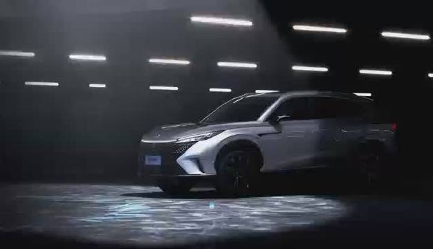 全新第三代荣威RX5， 从虚拟到现实，澎湃而来！