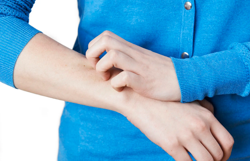 皮肤异常瘙痒,可能是大病的信号,不要大意了!休闲区蓝鸢梦想 - Www.slyday.coM 皮肤异常瘙痒,可能是大病的信号,不要大意了!休闲区蓝鸢梦想 - Www.slyday.coM