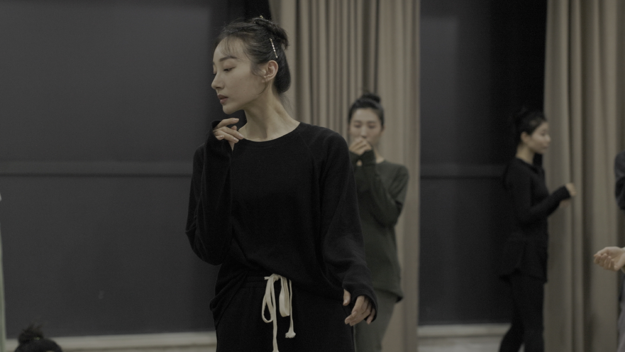 青年舞蹈家孟庆旸:领舞《只此青绿》传承传统美学休闲区蓝鸢梦想 - Www.slyday.coM 青年舞蹈家孟庆旸:领舞《只此青绿》传承传统美学休闲区蓝鸢梦想 - Www.slyday.coM