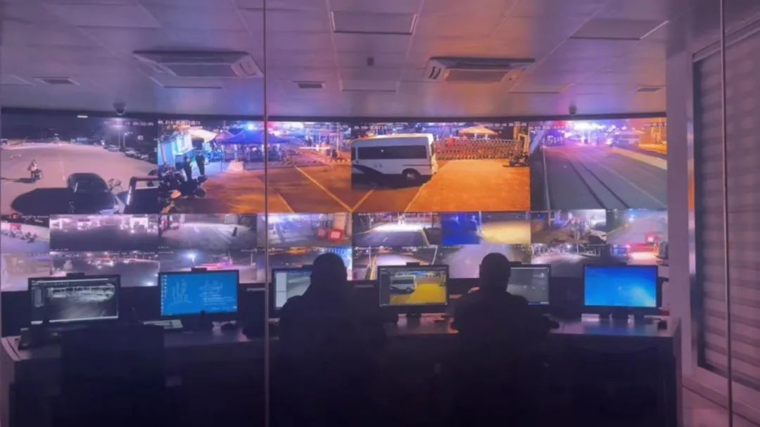 安保员考上上海交大研究生!逆袭秘诀是......休闲区蓝鸢梦想 - Www.slyday.coM 安保员考上上海交大研究生!逆袭秘诀是......休闲区蓝鸢梦想 - Www.slyday.coM