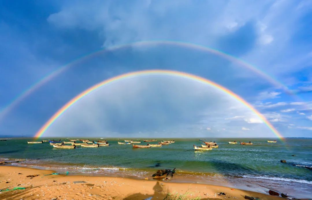 她才是山东最不该被遗忘的海滨小城!比大连更撩人,却美得很低调!休闲区蓝鸢梦想 - Www.slyday.coM 她才是山东最不该被遗忘的海滨小城!比大连更撩人,却美得很低调!休闲区蓝鸢梦想 - Www.slyday.coM