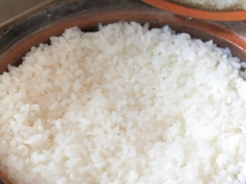 只有米和水，却能让人觉得无比美味，米饭要想好吃应该这样煮