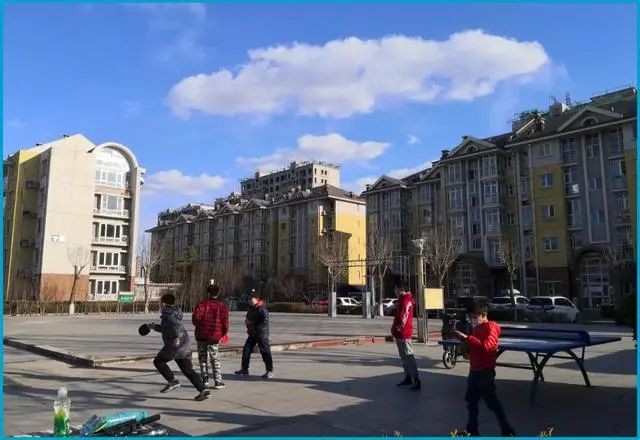 济南一男子小区飞无人机,被8岁小孩用沙包击落,法院判赔9800元休闲区蓝鸢梦想 - Www.slyday.coM 济南一男子小区飞无人机,被8岁小孩用沙包击落,法院判赔9800元休闲区蓝鸢梦想 - Www.slyday.coM