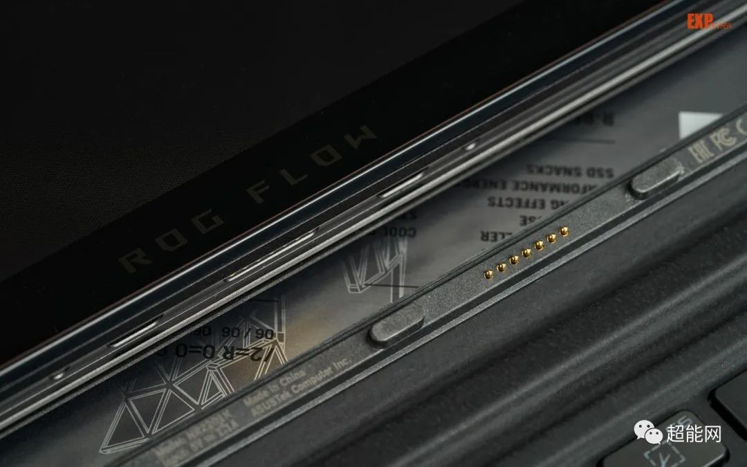 ROG幻X二合一游戏本评测:不走寻常路的地表性能最强平板休闲区蓝鸢梦想 - Www.slyday.coM ROG幻X二合一游戏本评测:不走寻常路的地表性能最强平板休闲区蓝鸢梦想 - Www.slyday.coM