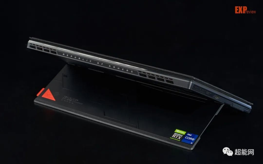 ROG幻X二合一游戏本评测:不走寻常路的地表性能最强平板休闲区蓝鸢梦想 - Www.slyday.coM ROG幻X二合一游戏本评测:不走寻常路的地表性能最强平板休闲区蓝鸢梦想 - Www.slyday.coM