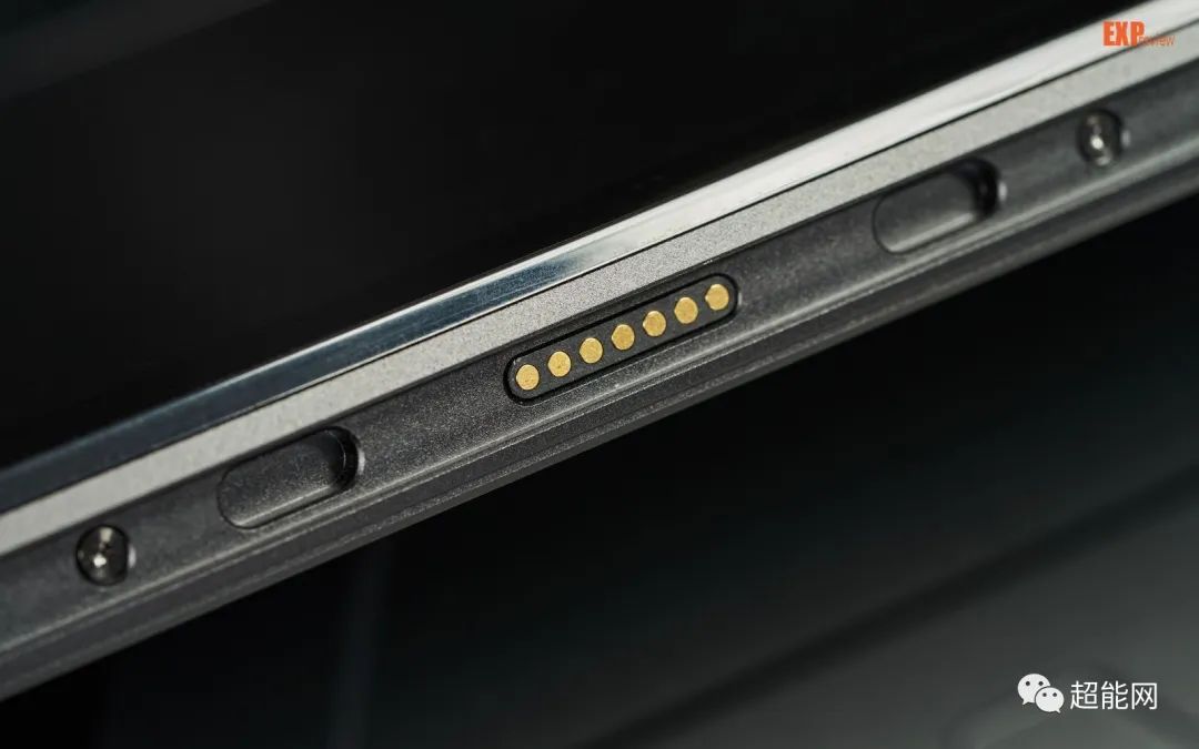 ROG幻X二合一游戏本评测:不走寻常路的地表性能最强平板休闲区蓝鸢梦想 - Www.slyday.coM ROG幻X二合一游戏本评测:不走寻常路的地表性能最强平板休闲区蓝鸢梦想 - Www.slyday.coM