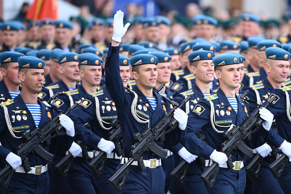 俄罗斯红场阅兵|徒步方阵、现代化武器和军事技术装备亮相休闲区蓝鸢梦想 - Www.slyday.coM 俄罗斯红场阅兵|徒步方阵、现代化武器和军事技术装备亮相休闲区蓝鸢梦想 - Www.slyday.coM