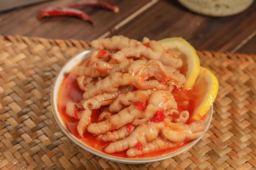 一只凤爪开出300余家社区冷卤店 ,「麻爪爪」完成近亿元人民币A+轮融资|36氪首发休闲区蓝鸢梦想 - Www.slyday.coM 一只凤爪开出300余家社区冷卤店 ,「麻爪爪」完成近亿元人民币A+轮融资|36氪首发休闲区蓝鸢梦想 - Www.slyday.coM