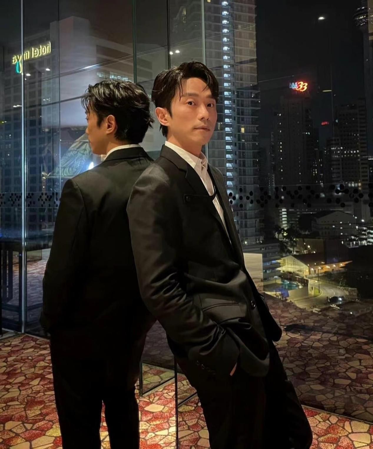 张栋梁暴瘦后容貌大变。从前的温柔王子变大叔,老气横秋难以辨认休闲区蓝鸢梦想 - Www.slyday.coM 张栋梁暴瘦后容貌大变。从前的温柔王子变大叔,老气横秋难以辨认休闲区蓝鸢梦想 - Www.slyday.coM