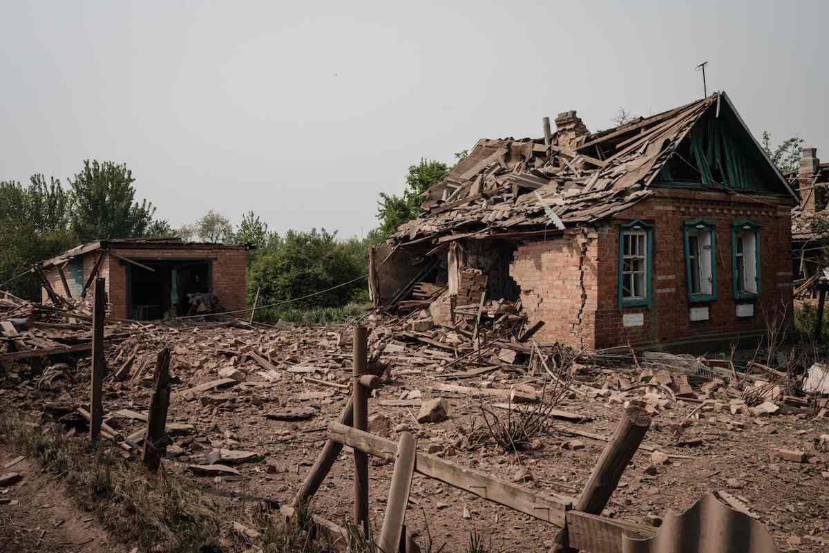 当地时间2022年5月8日，乌克兰顿涅茨地区克塞维尔斯克，俄乌双方冲突持续，当地遭受炮击后一片废墟。