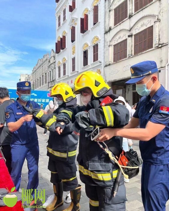 海口开展火灾应急演练 让市民沉浸式学习防灾减灾抗灾救灾知识休闲区蓝鸢梦想 - Www.slyday.coM 海口开展火灾应急演练 让市民沉浸式学习防灾减灾抗灾救灾知识休闲区蓝鸢梦想 - Www.slyday.coM