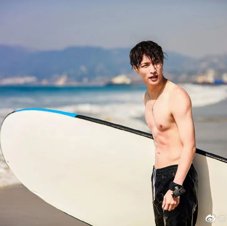 但愿这个夏天,能去海边过“向往的生活”休闲区蓝鸢梦想 - Www.slyday.coM 但愿这个夏天,能去海边过“向往的生活”休闲区蓝鸢梦想 - Www.slyday.coM