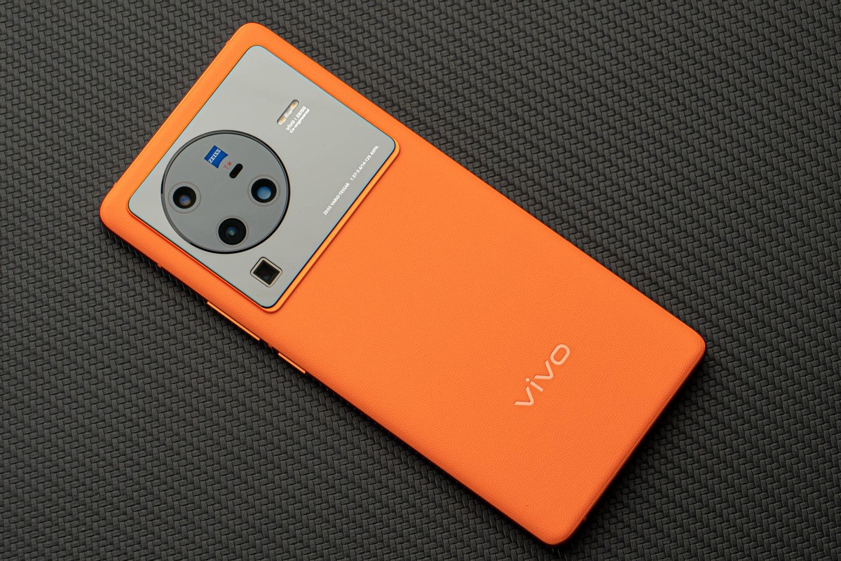 vivo X80 Pro 骁龙 8 版本体验:蔡司影像+双芯性能旗舰休闲区蓝鸢梦想 - Www.slyday.coM vivo X80 Pro 骁龙 8 版本体验:蔡司影像+双芯性能旗舰休闲区蓝鸢梦想 - Www.slyday.coM