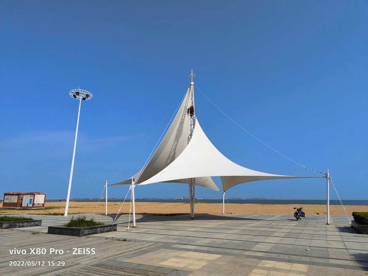 vivo X80 Pro 骁龙 8 版本体验:蔡司影像+双芯性能旗舰休闲区蓝鸢梦想 - Www.slyday.coM vivo X80 Pro 骁龙 8 版本体验:蔡司影像+双芯性能旗舰休闲区蓝鸢梦想 - Www.slyday.coM