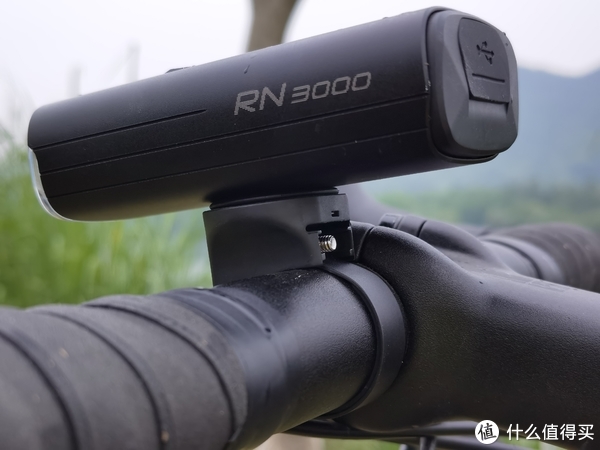 八天川藏极限挑战赛指定用灯——迈极炫RN3000高亮自行车灯测评休闲区蓝鸢梦想 - Www.slyday.coM 八天川藏极限挑战赛指定用灯——迈极炫RN3000高亮自行车灯测评休闲区蓝鸢梦想 - Www.slyday.coM