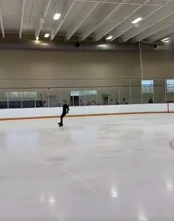 未来可期!17岁花滑天才少年马里宁挑战4A成功休闲区蓝鸢梦想 - Www.slyday.coM 未来可期!17岁花滑天才少年马里宁挑战4A成功休闲区蓝鸢梦想 - Www.slyday.coM