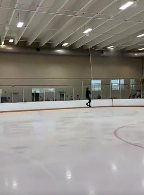 未来可期!17岁花滑天才少年马里宁挑战4A成功休闲区蓝鸢梦想 - Www.slyday.coM 未来可期!17岁花滑天才少年马里宁挑战4A成功休闲区蓝鸢梦想 - Www.slyday.coM