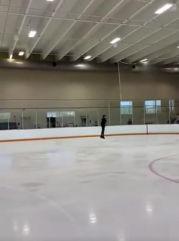 未来可期!17岁花滑天才少年马里宁挑战4A成功休闲区蓝鸢梦想 - Www.slyday.coM 未来可期!17岁花滑天才少年马里宁挑战4A成功休闲区蓝鸢梦想 - Www.slyday.coM