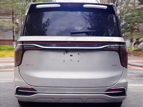 红旗也有MPV了！轴距达3.2米，造型气派配7座，或命名为红旗Q8