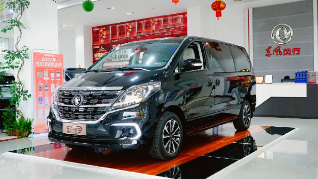 第三排可以躺平的大MPV 换装坦克300相同动力 落地不到20万