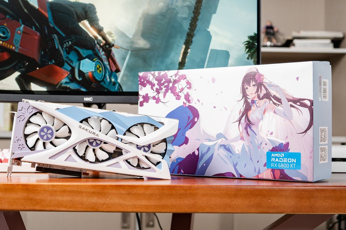 4k高性能加纯白优雅设计盈通rx6800xt樱瞳花嫁不一般