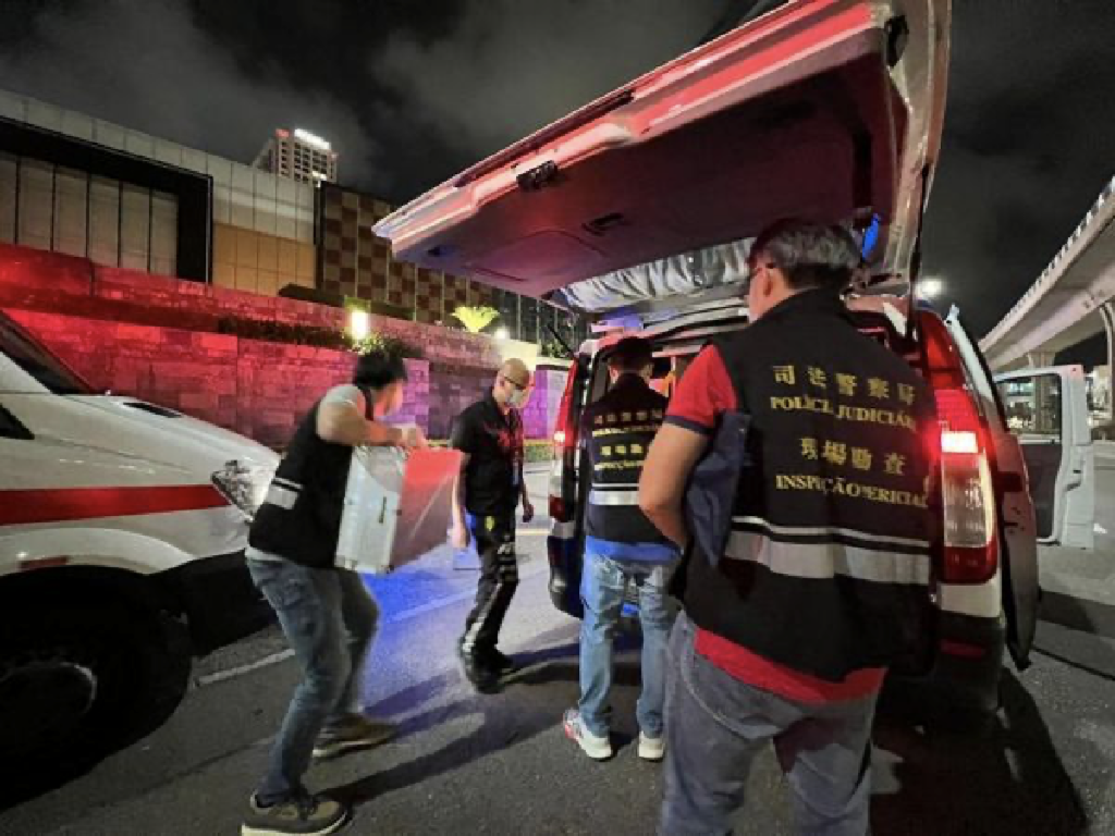 澳门联合内地侦破酒店双尸案 凶徒在湖南落网休闲区蓝鸢梦想 - Www.slyday.coM 澳门联合内地侦破酒店双尸案 凶徒在湖南落网休闲区蓝鸢梦想 - Www.slyday.coM