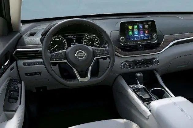 13万买B级家轿!法系底盘、美系动力,最后一款买沙发送车