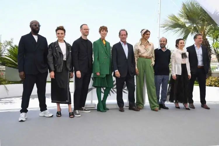 戛纳电影节开幕,唯一有作品入围的中国女星是她→休闲区蓝鸢梦想 - Www.slyday.coM 戛纳电影节开幕,唯一有作品入围的中国女星是她→休闲区蓝鸢梦想 - Www.slyday.coM