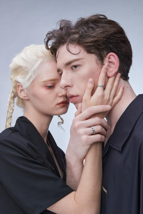 万?引力 ! 这个夏季拒绝雷同,我只想穿出CP感~休闲区蓝鸢梦想 - Www.slyday.coM 万?引力 ! 这个夏季拒绝雷同,我只想穿出CP感~休闲区蓝鸢梦想 - Www.slyday.coM