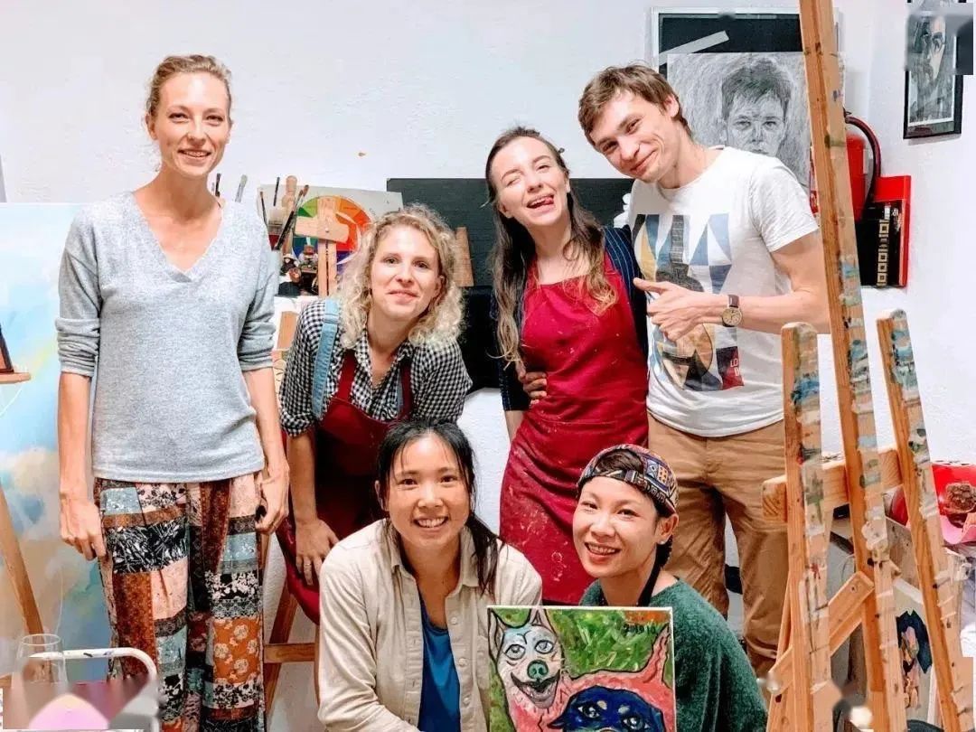 从月薪2300到年薪180万,那个初中辍学的深圳打工妹用11年走进了谷歌....休闲区蓝鸢梦想 - Www.slyday.coM 从月薪2300到年薪180万,那个初中辍学的深圳打工妹用11年走进了谷歌....休闲区蓝鸢梦想 - Www.slyday.coM