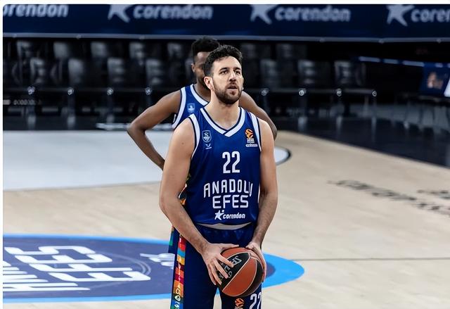 nba记者marc stein报道,雷霆在2020年得到艾尔-霍福德的交易中,从76人