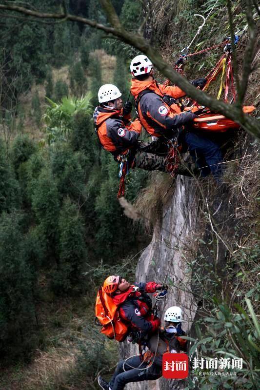 中国优秀红十字志愿者陈丹:逆向而行,一切为了那些可能存活的生命休闲区蓝鸢梦想 - Www.slyday.coM 中国优秀红十字志愿者陈丹:逆向而行,一切为了那些可能存活的生命休闲区蓝鸢梦想 - Www.slyday.coM