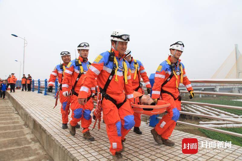 中国优秀红十字志愿者陈丹:逆向而行,一切为了那些可能存活的生命休闲区蓝鸢梦想 - Www.slyday.coM 中国优秀红十字志愿者陈丹:逆向而行,一切为了那些可能存活的生命休闲区蓝鸢梦想 - Www.slyday.coM