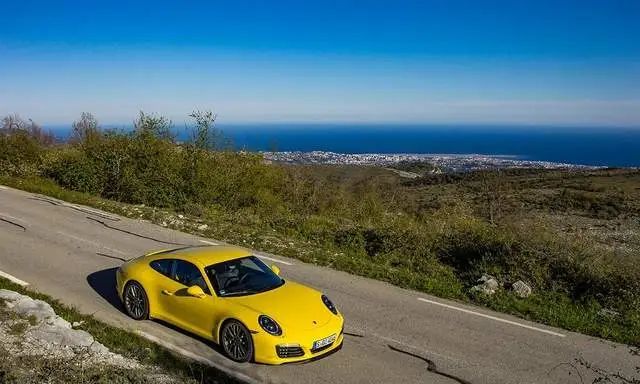 开车很简单!超实用倒车+行车技巧送上,新手也能从容上路休闲区蓝鸢梦想 - Www.slyday.coM 开车很简单!超实用倒车+行车技巧送上,新手也能从容上路休闲区蓝鸢梦想 - Www.slyday.coM