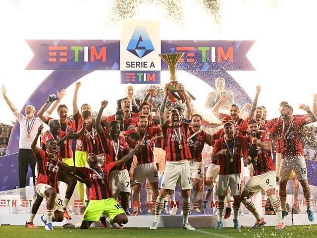 「意甲」时隔11年,AC米兰再夺联赛冠军休闲区蓝鸢梦想 - Www.slyday.coM 「意甲」时隔11年,AC米兰再夺联赛冠军休闲区蓝鸢梦想 - Www.slyday.coM