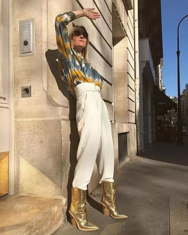 告别“吸热神器”小黑裤,夏天宠幸这一条!休闲区蓝鸢梦想 - Www.slyday.coM 告别“吸热神器”小黑裤,夏天宠幸这一条!休闲区蓝鸢梦想 - Www.slyday.coM