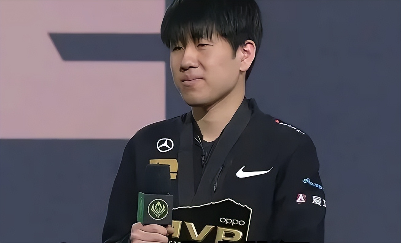 Gala就是RNG最粗的大腿?路人王dopa评价:他可能比Uzi还要强休闲区蓝鸢梦想 - Www.slyday.coM Gala就是RNG最粗的大腿?路人王dopa评价:他可能比Uzi还要强休闲区蓝鸢梦想 - Www.slyday.coM