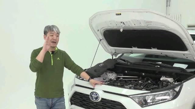 这辆混动丰田RAV4荣放比之前拆过的汽油版……